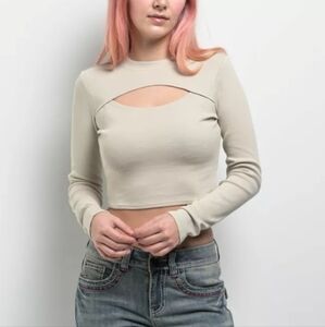 Ninth Hall,SizeS,Beige,Long Sleeve Cutout Top